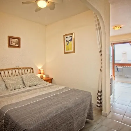 Port Royale - Studio With Terrace Apartman Arona